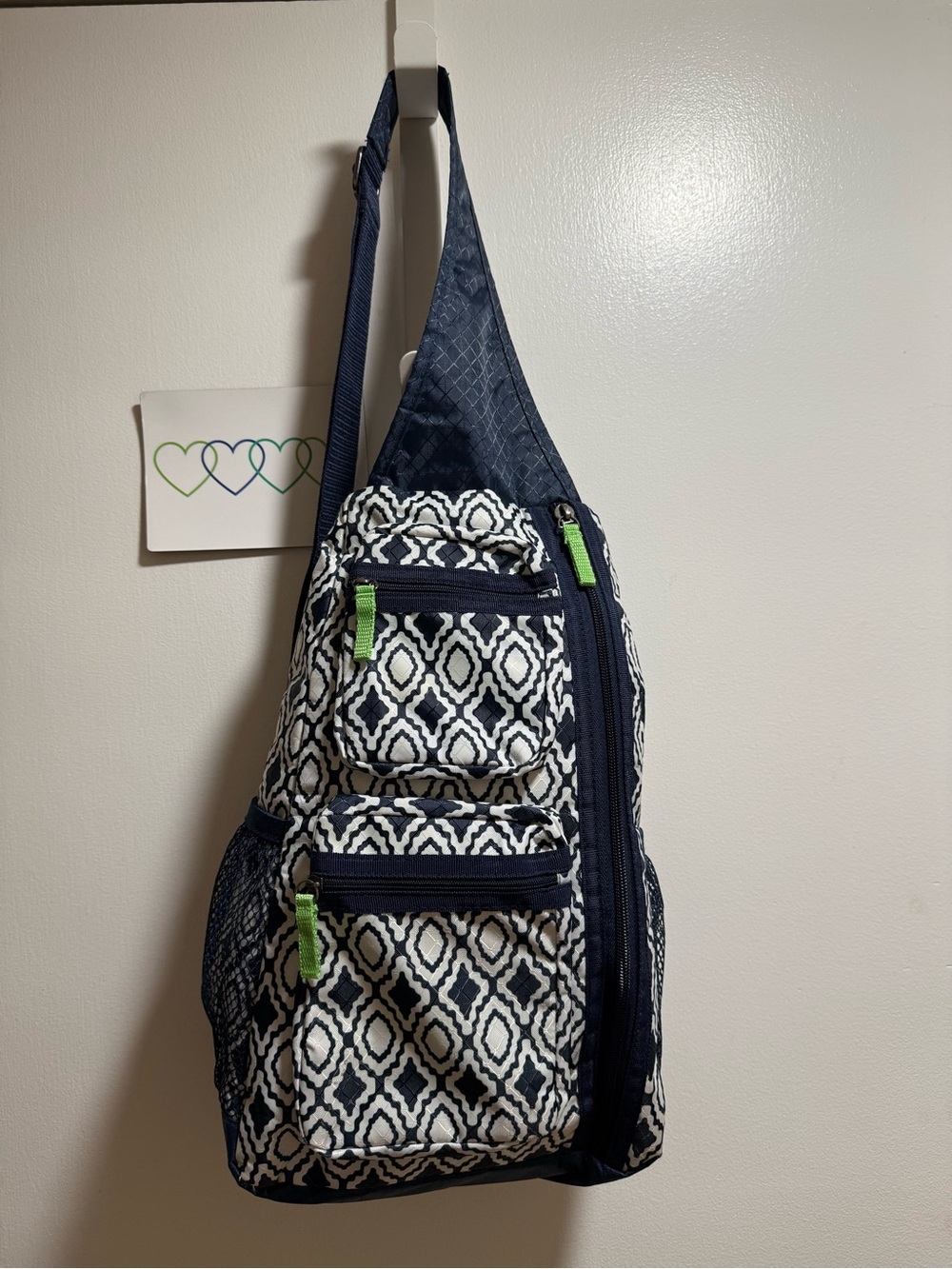 thirty-one Navy and White Geometric Crossbody Sling. EUC Like New!